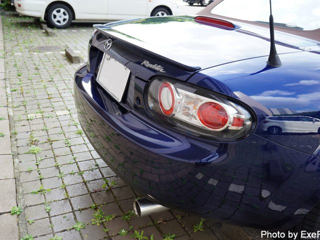 NCロードスターに純正リアスポイラー取り付け 3 NCロードスター 純正リアスポイラー