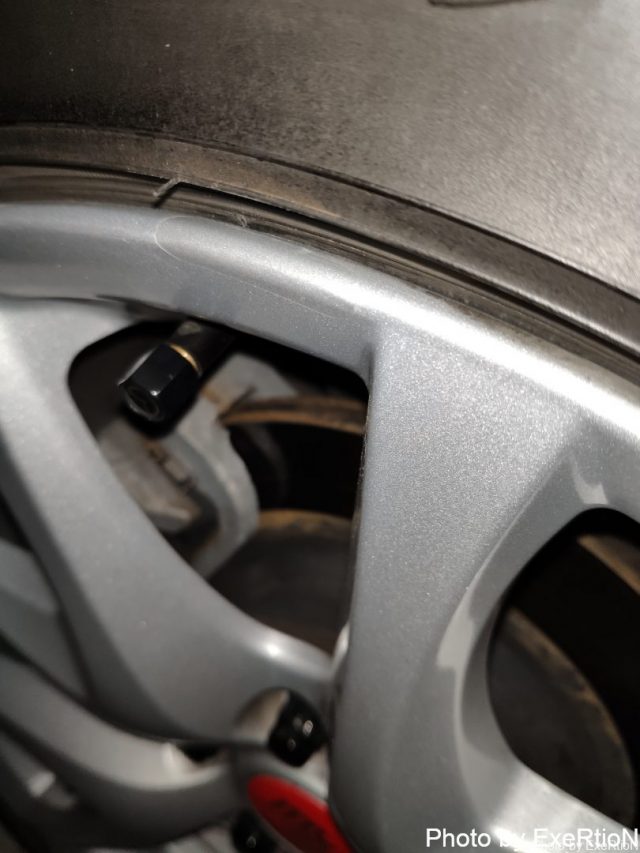 RX-8にソフト99 ホイールガリキズ 貼るだけシートを貼ってみた 15 ソフト99 ホイール貼るだけシート