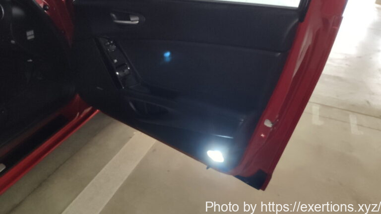 RX-8 カーテシランプ交換方法【LED化】 17 RX-8 カーテシランプ交換方法