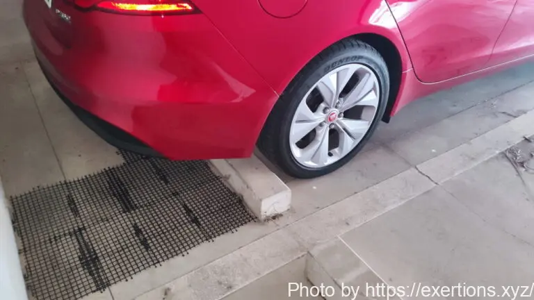 車の猫対策 駐車場に猫が毎日来るので対策してみた Exertionのwrx S4とrx 8とウェアラブルを愛するブログ 車の猫対策 駐車場に猫が毎日来るので対策してみた Exertionのwrx S4とrx 8とウェアラブルを愛するブログ