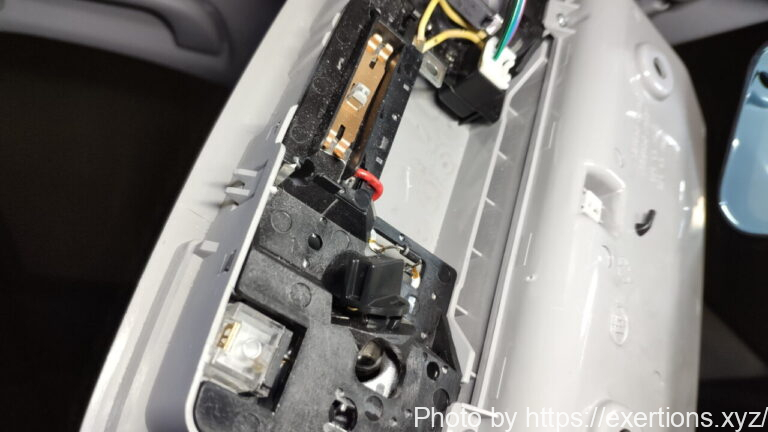 RX-8 フロントルームランプ交換方法【LED化】 17 RX-8 フロントルームランプ交換方法