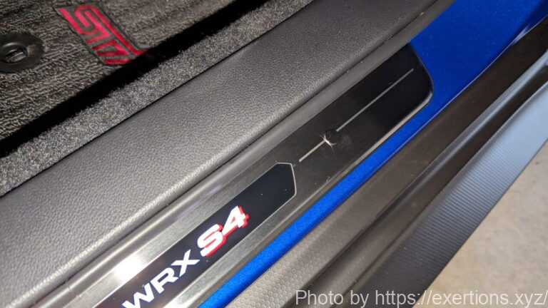 WRX S4 LEDサイドシルプレートを装着 21 WRX S4 LEDサイドシルプレート