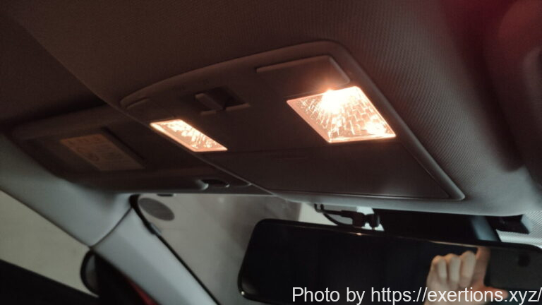 RX-8 フロントルームランプ交換方法【LED化】 19 RX-8 フロントルームランプ交換方法【LED化】 10