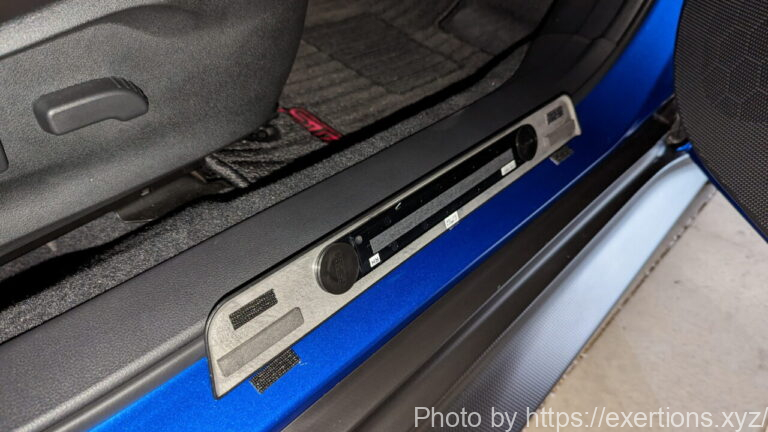 WRX S4 LEDサイドシルプレートを装着 29 WRX S4 LEDサイドシルプレート