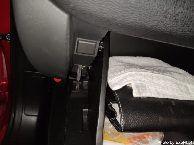 RX-8のエアコンフィルター交換手順【DIY】 14 RX-8のエアコンフィルター交換手順【DIY】