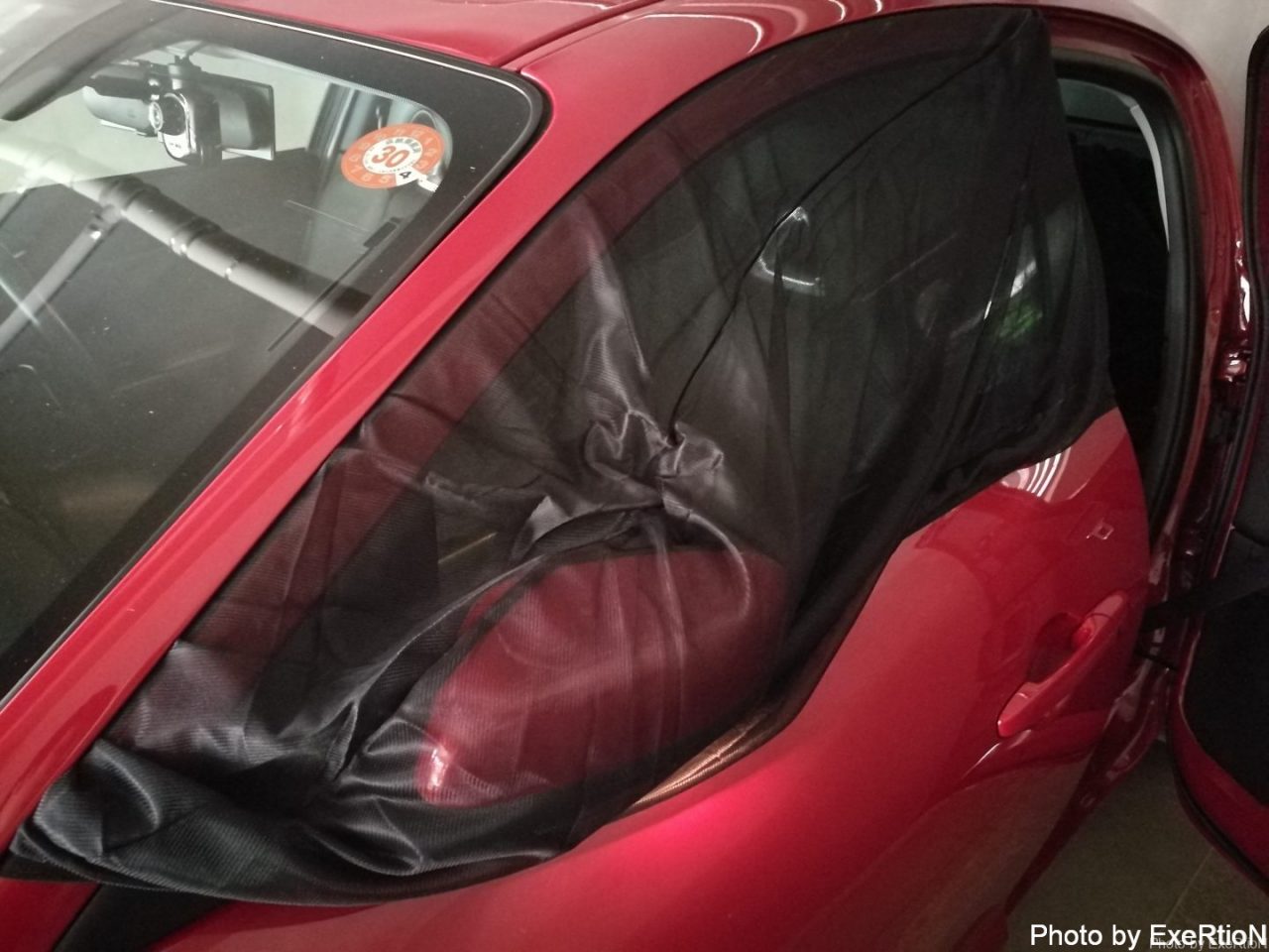 RX-8で車中泊は可能なのか?2人で快適に寝るためのシートアレンジと必須グッズを徹底解説 23 RX-8 車中泊用ウインドーネット