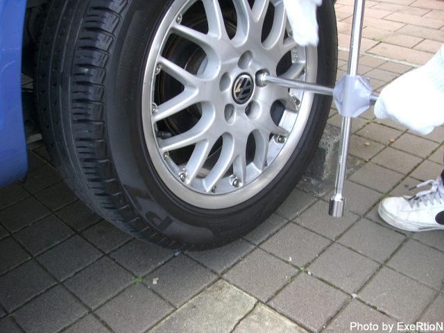 ゴルフ4のブレーキキャリパー塗装【DIY】 27 ゴルフ4タイヤ交換