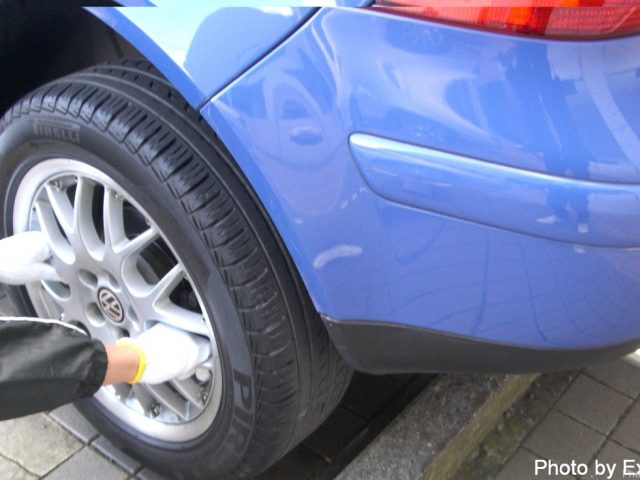 ゴルフ4のブレーキキャリパー塗装【DIY】 28 ゴルフ4のタイヤ交換