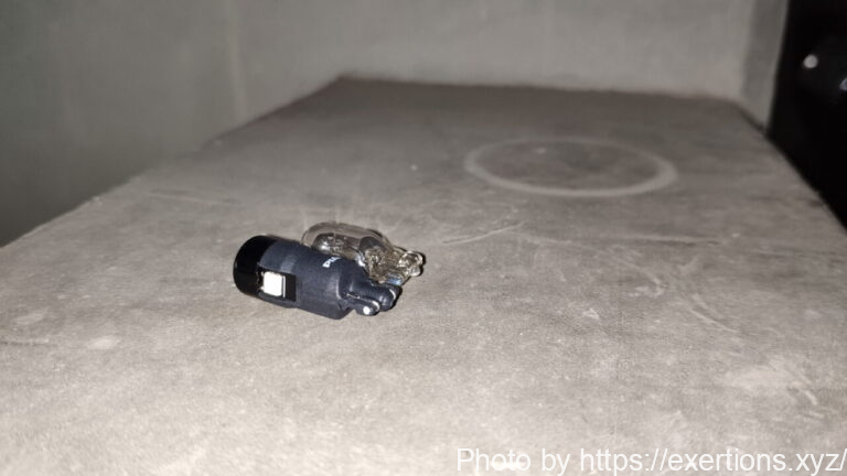 RX-8 カーテシランプ交換方法【LED化】 15 RX-8 LED化