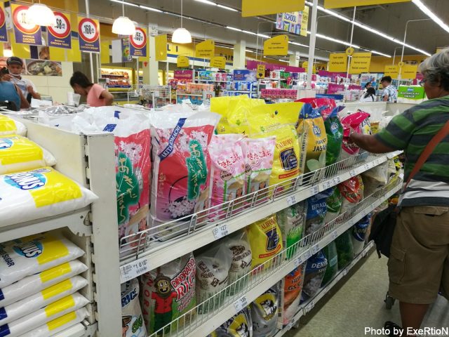 【マクタン島】フィリピン セブ旅行 マリバゴブルーウォーター Part5 ホテル近辺のお店編【スーパー、コンビニ、レストラン】 4 セブ セーブモア