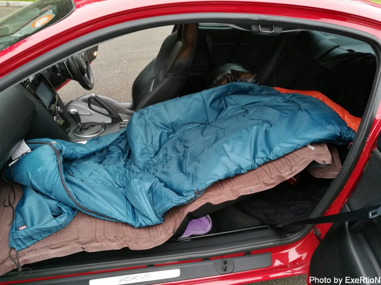 RX-8で車中泊は可能なのか?2人で快適に寝るためのシートアレンジと必須グッズを徹底解説 32 RX-8 車中泊