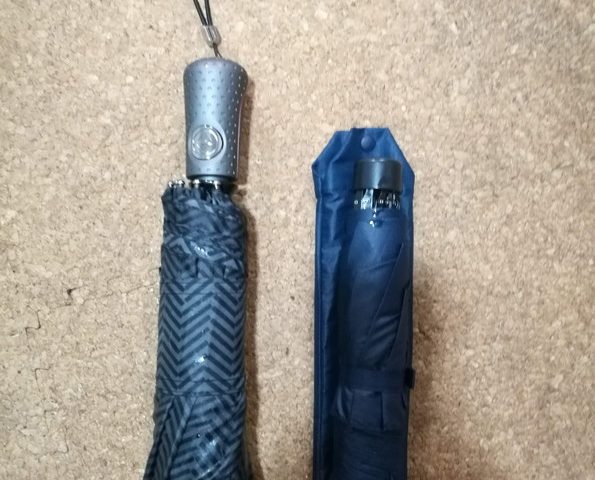 mont-bellの折り畳み傘「トレッキングアンブレラ」が最強すぎるのでレビュー 7 mont-bell トレッキングアンブレラ