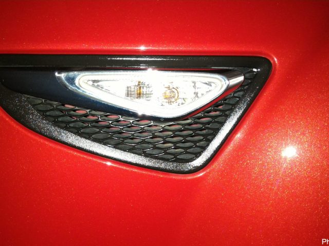 カーメイト 黒樹脂復活剤 C24のレビュー【実際に施工してみました】 14 カーメイト 黒樹脂復活剤